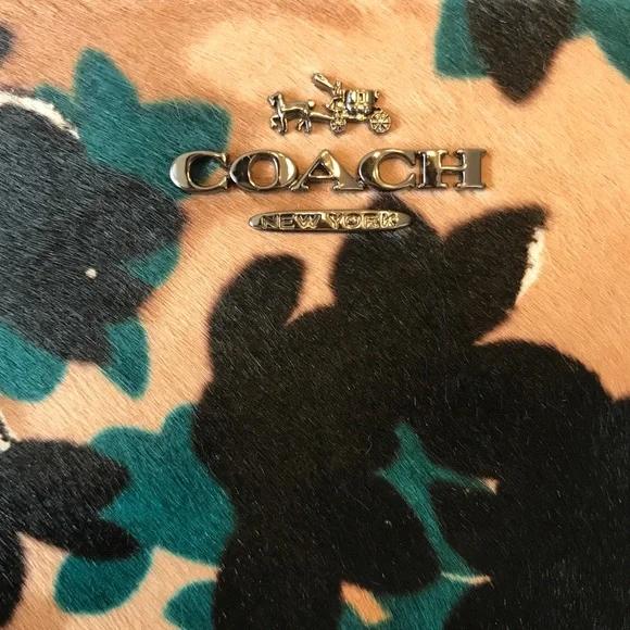 Coach Nolita Wristlet 24 - Picture 7 of 8